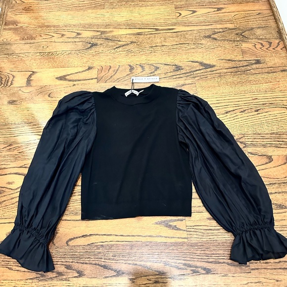 Alice + Olivia Black Puff Sleeve Blouse NWT - Picture 1 of 3